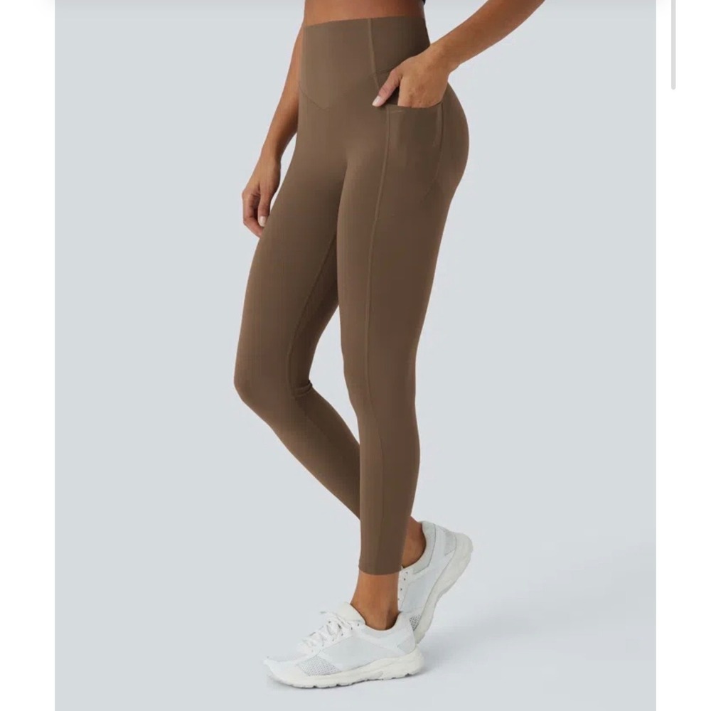 Halara UltraSculpt High Waisted Tummy Control Pocket Shaping 7/8 Length NWOT